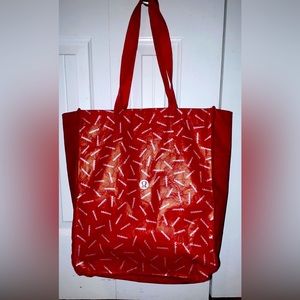 Lululemon tote bag